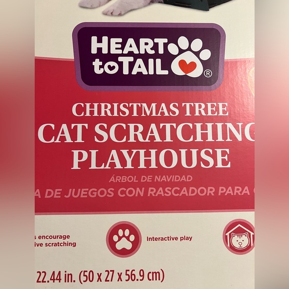 Cat scratching Playhouse Christmas Tree - Picture 3 of 10
